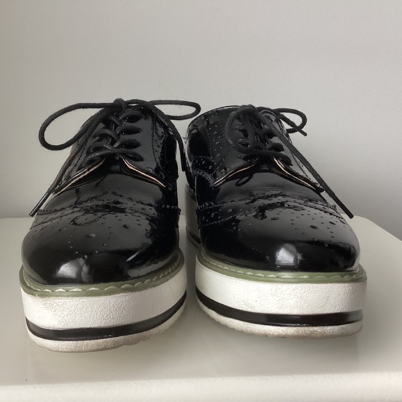 Black Patent Leather Wingtip Oxford Shoes - 7M - Picture 7 of 12